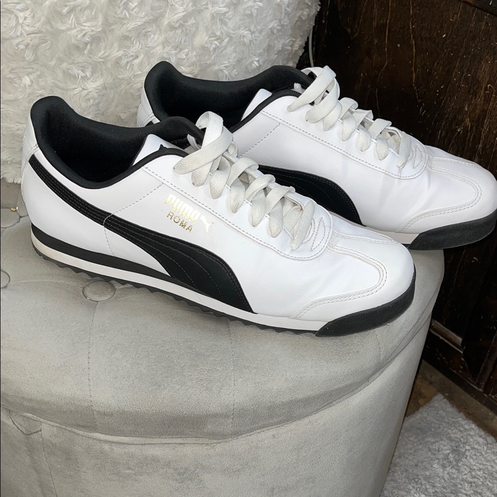 Puma Men's White and Black Low-Top Sneakers